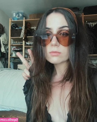 Doddleoddle - Just checking my DMs 😜