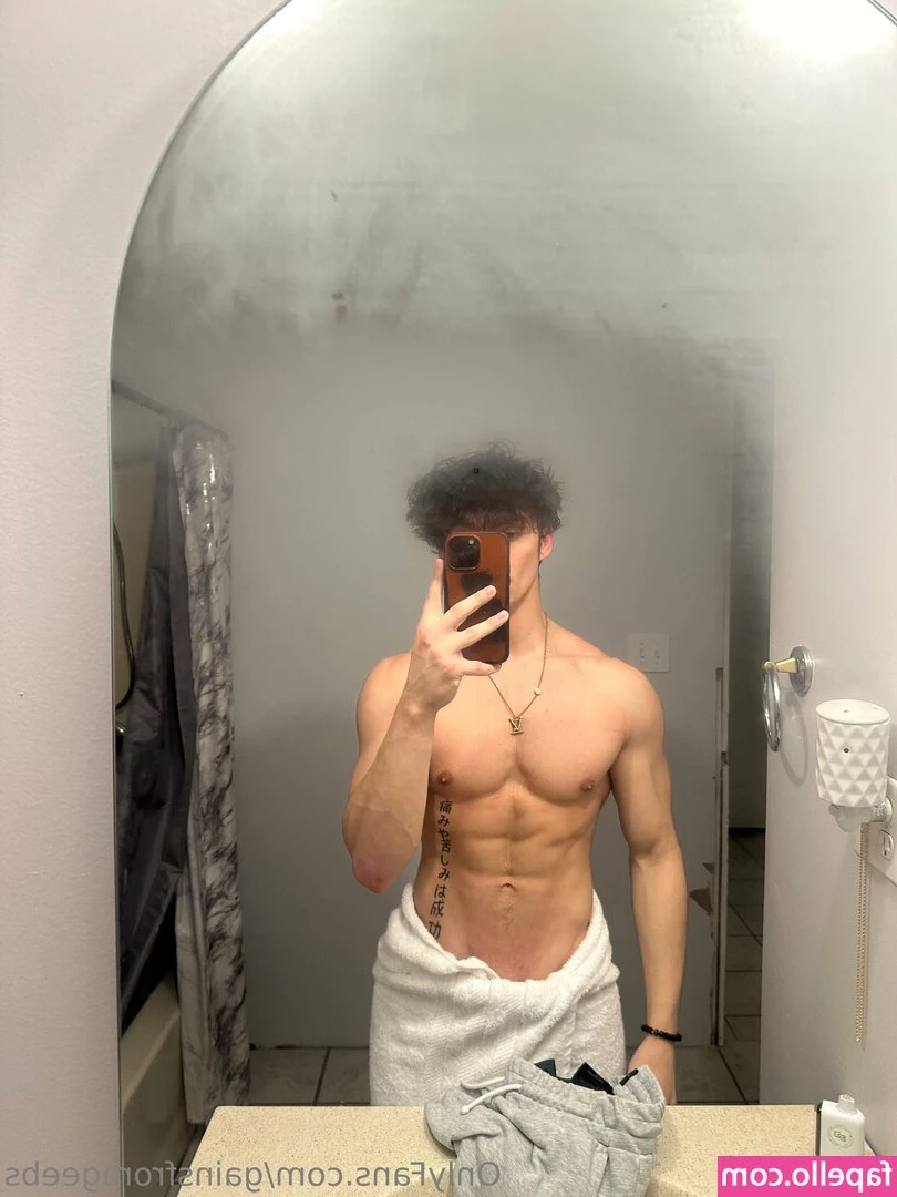 gainsfromgeebs - Good morning!!! 🥰  Time to kill myself again. 🙈 What do you do