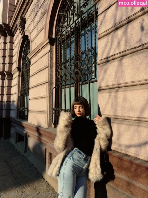 Crystal_p [ crystal-p ] - looking at neighbors :))