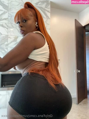 yumtheebossxxx - Kiss my Big Booty!! 💋