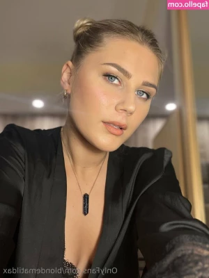 blondematildax - SEXTAPE OF MY FIRST TIME DOING ANAL ONLY 7 99