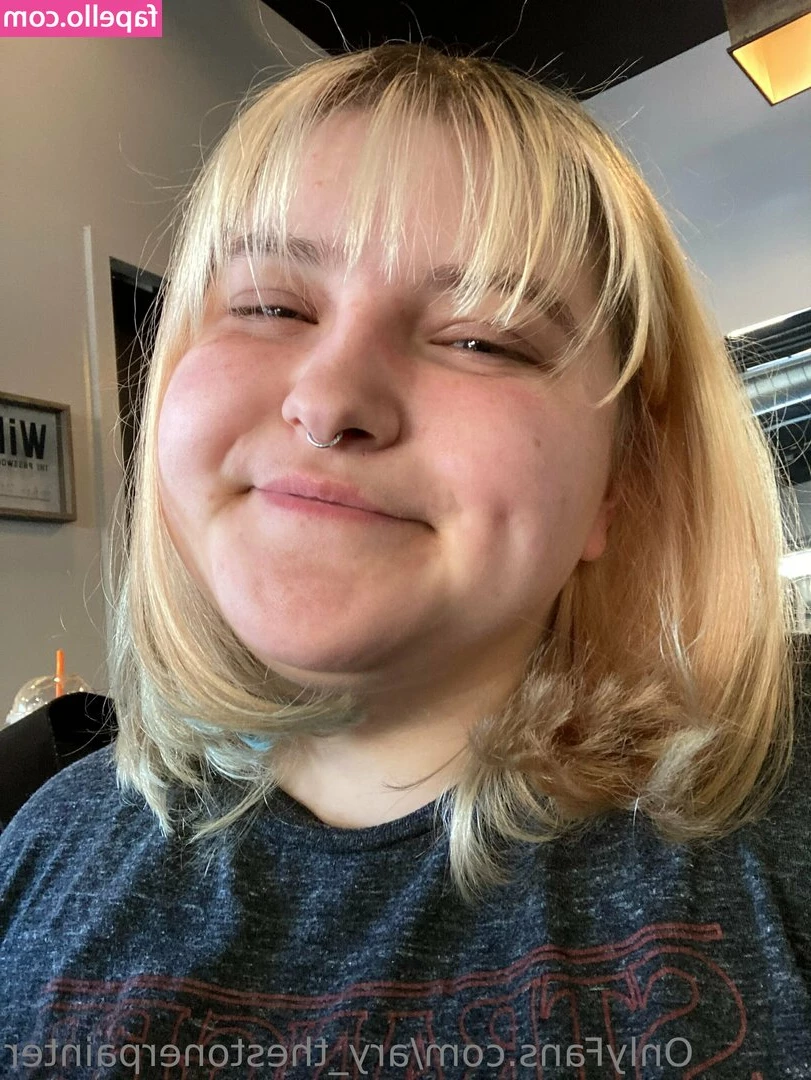 ary_thestonerpainter [ ary-thestonerpainter ] - Let's see if our fantasies add up😘DM me😘😉