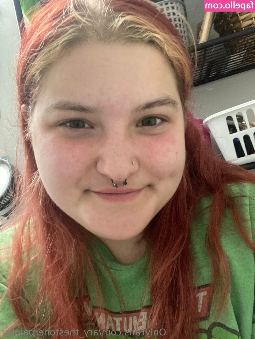 ary_thestonerpainter [ ary-thestonerpainter ] - Can you help me get my clothes off