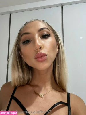Kaleyxo18 - Need head  Any takers