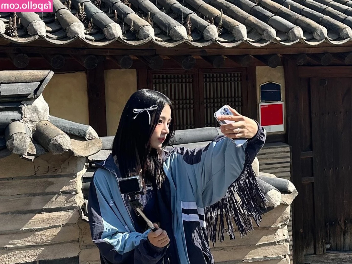 Minji - Idk i just love this outfit  what do you think