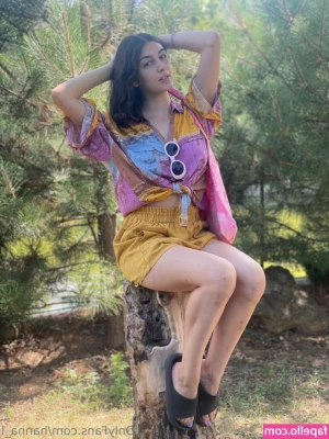 hanna_l [ hanna-l ] - SELFIE SET   VIDEO  i m all washed in the bløød of the lamb