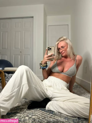 maddymeadows - FREE FREE FREE @SHHEWOLF 🐺 😏 I fulfill your fantasies. 💦