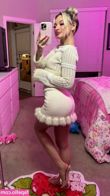 Milanmirabellaa - Do you want to taste it  or pound it