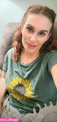 hazy_maeveyl [ hazy-maeveyl ] - Hello  gentleman My name is Isabel  I am very happy to see you in my