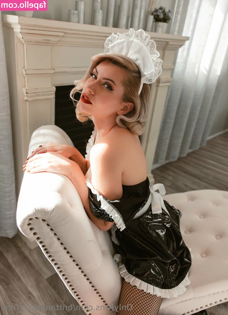 brittanyjean_free [ brittanyjean-free ] - I've been waiting for you. 💋❤