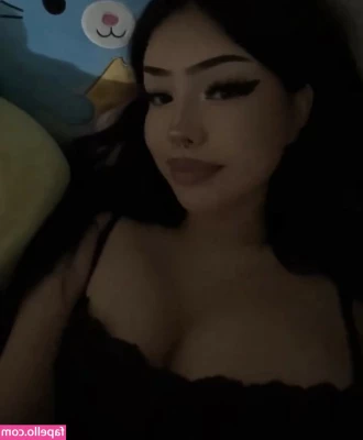 babagirl - Indian titties to end your Tuesday right, courtesy of my friend