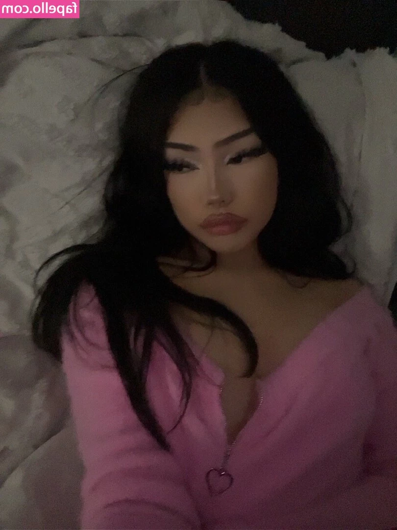 babagirl - live on cam in just a few