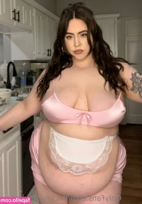 thickhungryhoney - I rearranged my room so I can take full length nudes 👌🏼