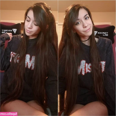 MaryMaybe - You bored 😐….. Me too. DM me so I can make your Hump Day a