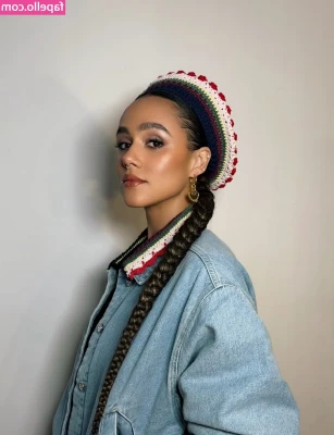 Nathalie Emmanuel [ nathalie-emmanuel ] - Hey Papi what’s up? I bet I know