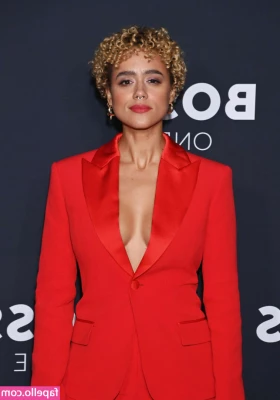 Nathalie Emmanuel [ nathalie-emmanuel ] - Sexy booty xx