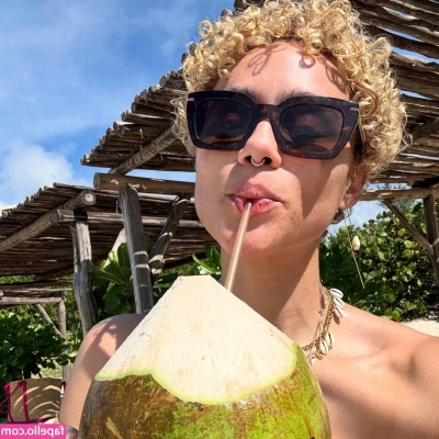 Nathalie Emmanuel [ nathalie-emmanuel ] - Would you rather have me or a cookie? There's only one right answer