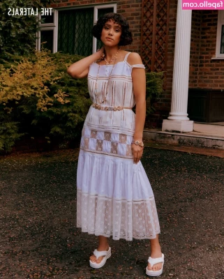 Nathalie Emmanuel [ nathalie-emmanuel ] - New Button       for all my Cash - Fans   Amazon Wishlist     Neu