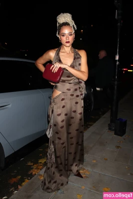 Nathalie Emmanuel [ nathalie-emmanuel ] - Do you wanna be under my control