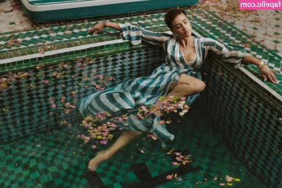 Nathalie Emmanuel [ nathalie-emmanuel ] - My stinky morning feet ready to be licked 👅
