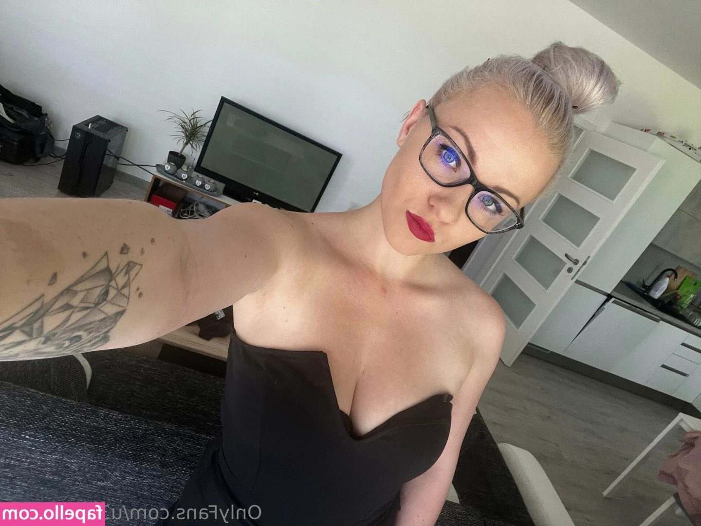 u322465402 - So tired from my workout  who wants to shower with me