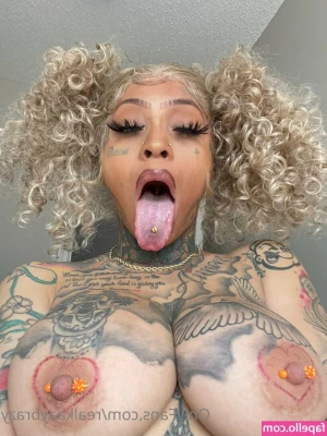 realkaaybrazy - Good morning.   Let’s be naughty today 😈