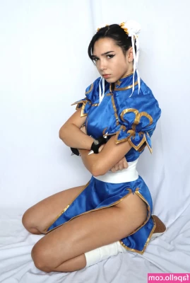 Chun Li Cosplay [ chun-li-cosplay ] - ⛓Bunny getting little funny with some restraints⛓ 🐶includes 7