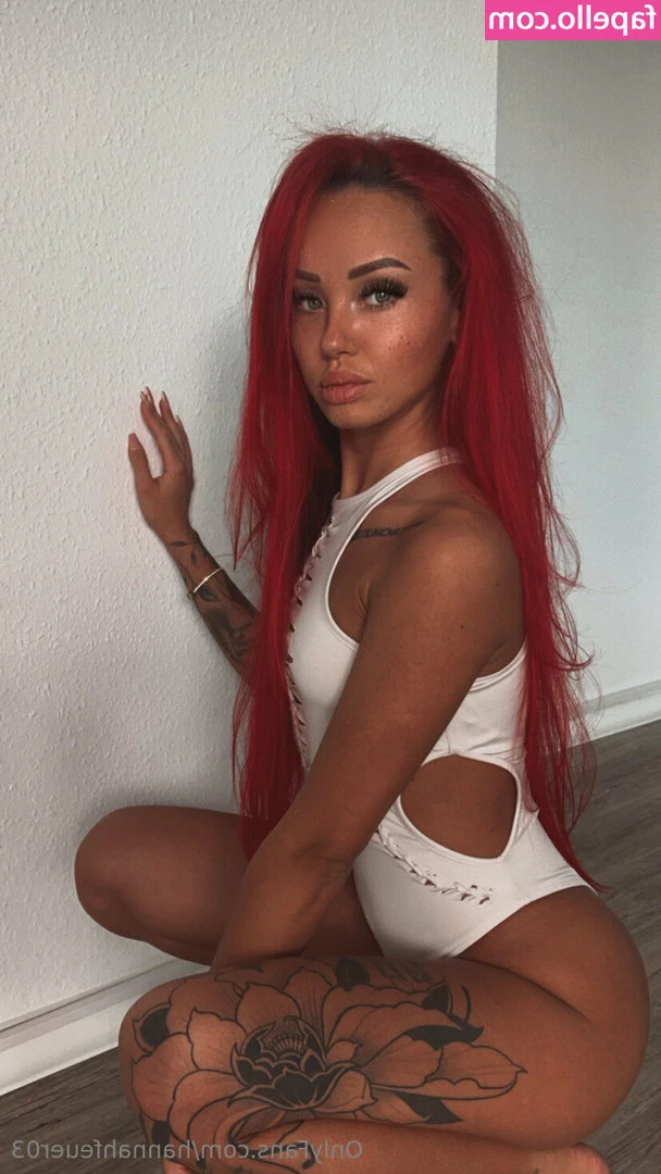 hannahfeuer03 - If you saw my bra showing  would you tell me