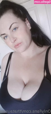 thataussiechick - hey guys ! comment below what you’re up to today !   i’m filming