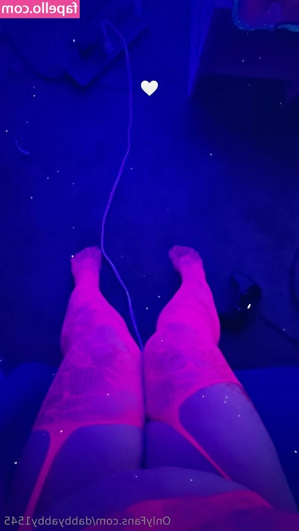 dabbyabby1545 - shower time xx would you like to take a shower with me ? x