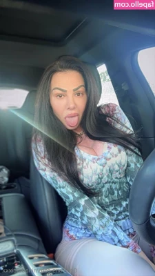 ninadolcixxx - He doesn t call me his Squirting slut for nothing
