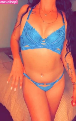 adhdbritt - Cuantos años crees que tengo   Dinamica  Inicio  onlyfans