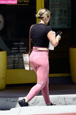 Hillary Duff [ hillary-duff ] - What would you do if you were there with me?  Purple silk panties💜
