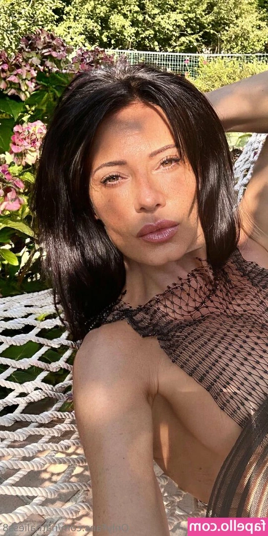 nathaliess8 - Estamos a nada de llegar a los 20 subs  Si antes que termine el mes