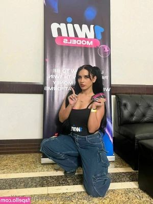 mingalilea - Cumdump swallowing cum   typophoenix