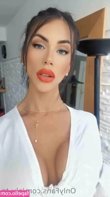 aly_ts [ aly-ts ] - Such a slut for for all of your kinks! 😈