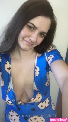 princess_fay [ princess-fay ] - Do I make you blush