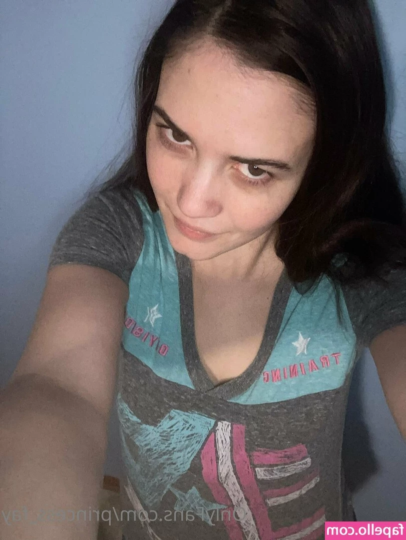 princess_fay [ princess-fay ] - Should I sell worn panties socks stockings
