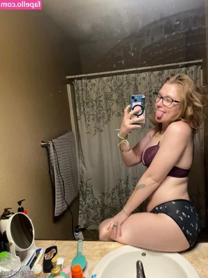 palegreendaydream - My update price list    3 lingerie photos  15  3 lewd nude photos  20