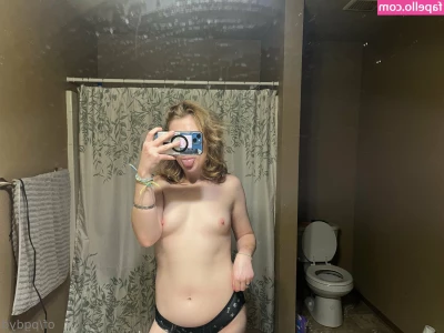 palegreendaydream - I really want you to give me a fuck