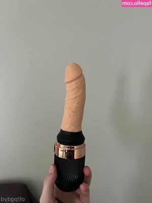 palegreendaydream - Wind: blowing Chair: egg Tits: REVEALED  Been feeling a little under