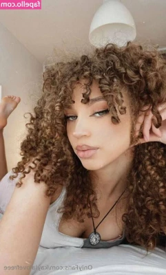 kaylalovefreee - My balls are so full  it wont stop leaking x x help meee