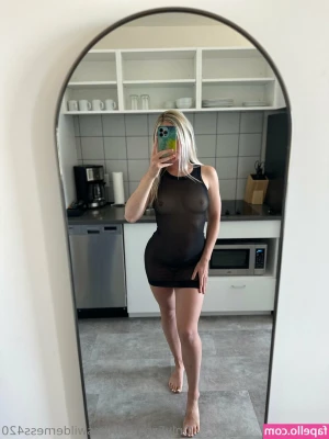 Mswilderness420 - My huge tits start’s to get those tanning lines ☀️  Mes gros