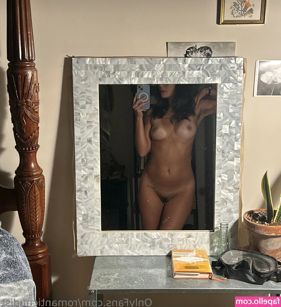 RomanticNudist - I m having fun Thursday night