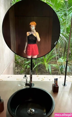 Molly Quinn [ molly-quinn ] - waiting for you ...  shot by @ barlobass ( 1insta)