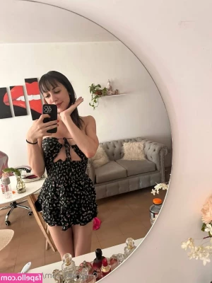 eva.lika.ts [ eva-lika-ts ] - Peeling off my sweaty workout clothes