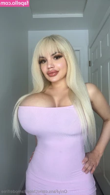 chloedamodelfree - pics in a new Teddy 🥰🥰