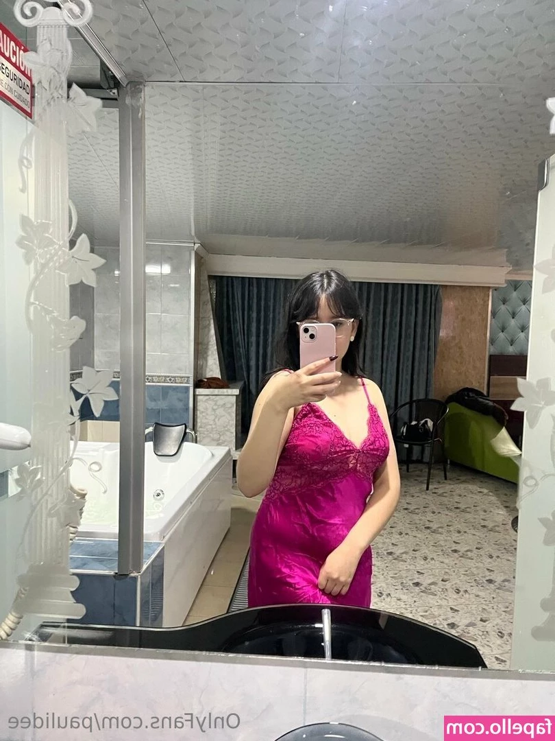 paulidee - You can bend me into whatever position you want, baby💋