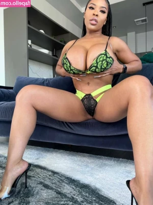 aryana [ aryana-2 ] - Come tease me    Remote control access available