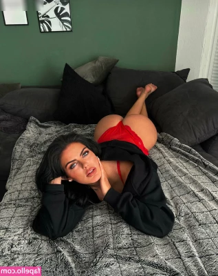 Nina Siegert [ nina-siegert ] - @nuninhox